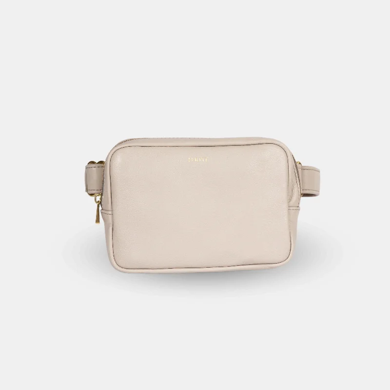 The Romy Belt Bag in Dove Gray