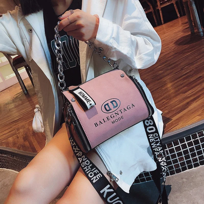 Scrub Leather Messenger Bag 2019 New Fashion Women Handbags Letter Wide Strap Chains Design Bucket Shoulder Bag Bolsa Feminina